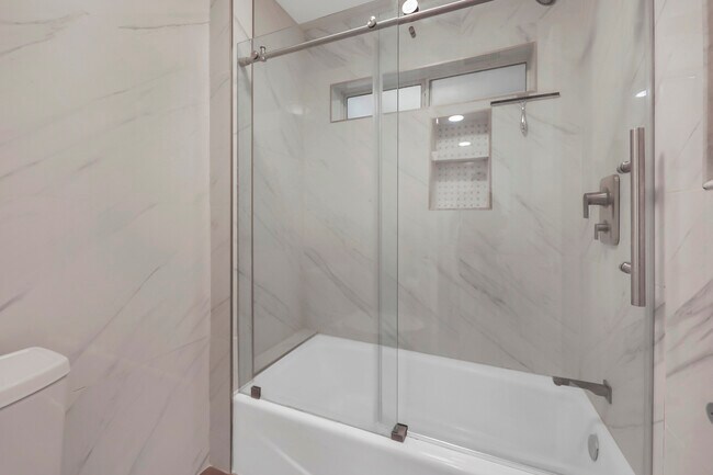 Building Photo - 44389 Cannes Ct