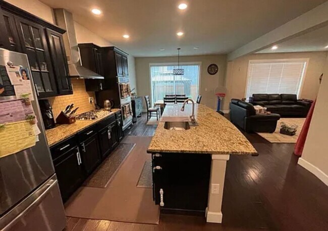 Building Photo - Bothell Home