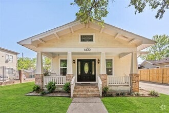 Building Photo - 4430 McKinney St