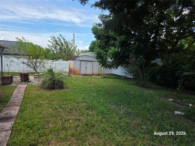 Building Photo - 834 Amidon St