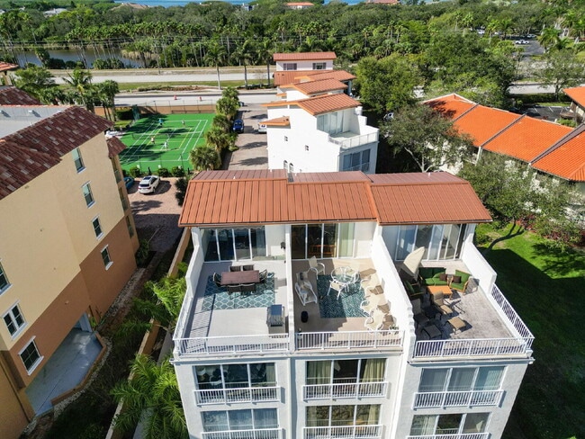 Building Photo - 1593 Pinellas Bayway S