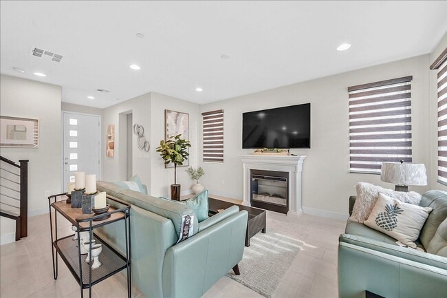 Building Photo - Experience True Luxury Living In The Heart Of Summerlin