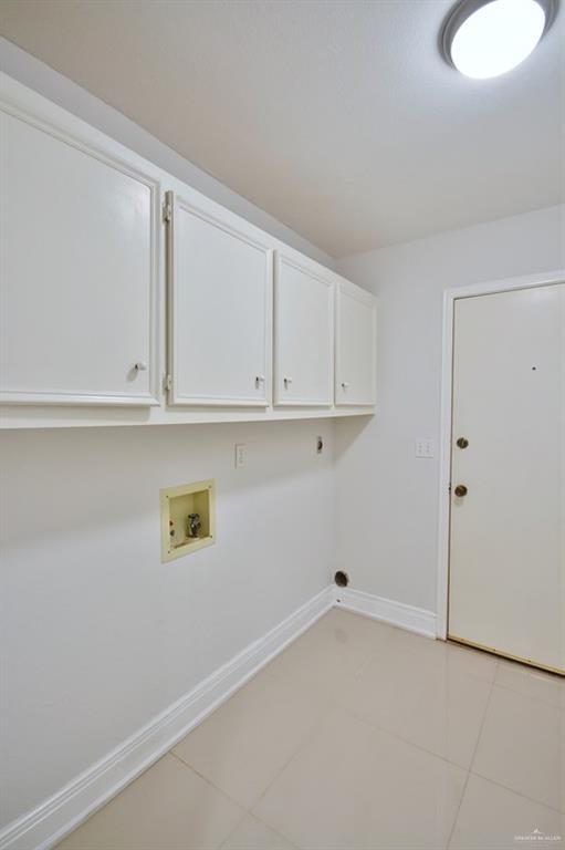 Building Photo - 132 E Xanthisma Ave