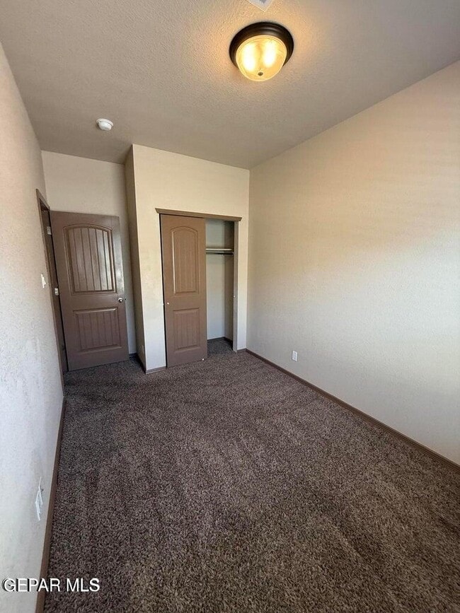 Building Photo - 4941 Ruben Soto