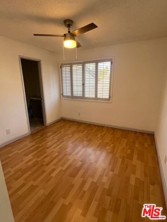 Building Photo - 6255 Canoga Ave