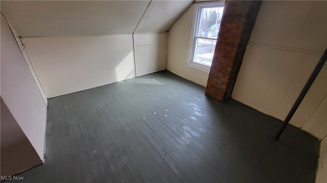 Building Photo - 3830 E 147th St