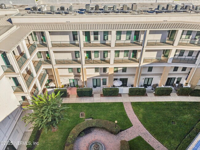 Building Photo - 1661 Riverside Ave