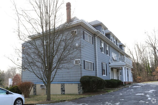 Building Photo - 2007 Sulgrave Ave