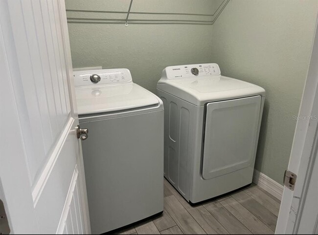 Building Photo - 9438 Fruitland Ave