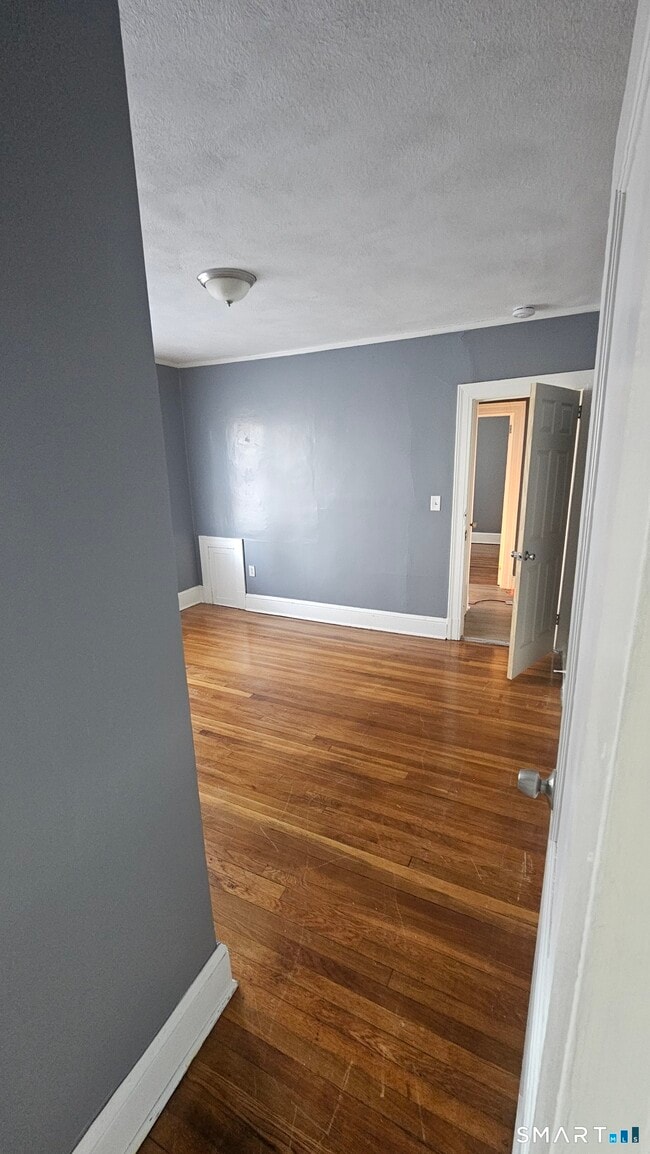 Building Photo - 120 Branford St