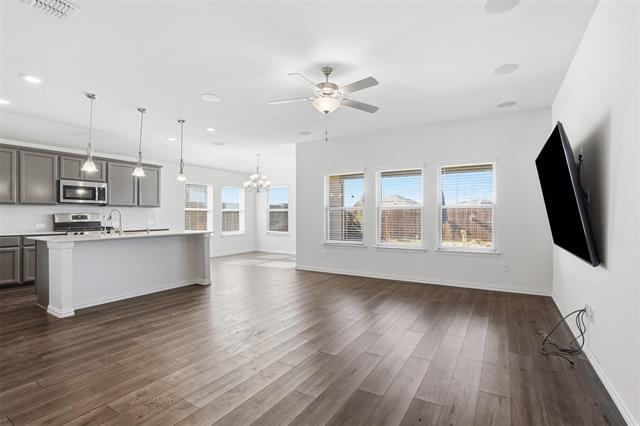 Building Photo - 9110 S Field Ln