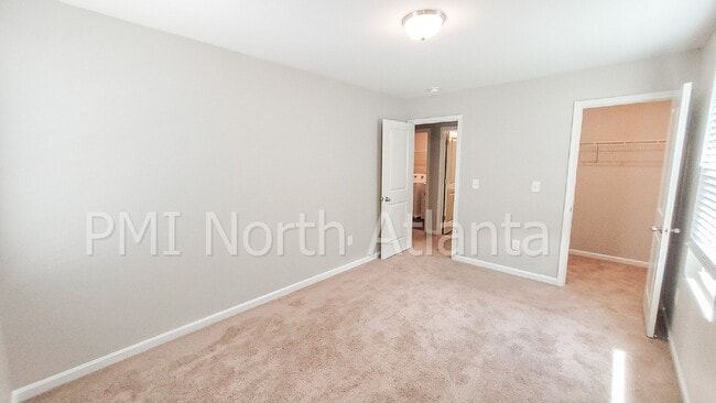 Building Photo - Corner Lot in Cartersville