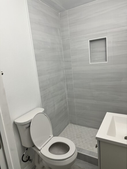 Building Photo - 16646 SW 299th Ter