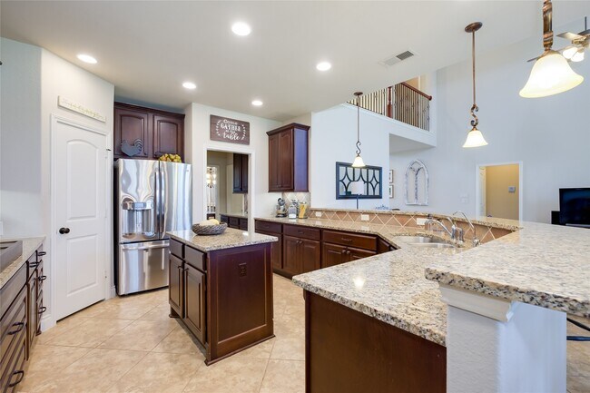 Building Photo - 27707 Lodgemist Ct