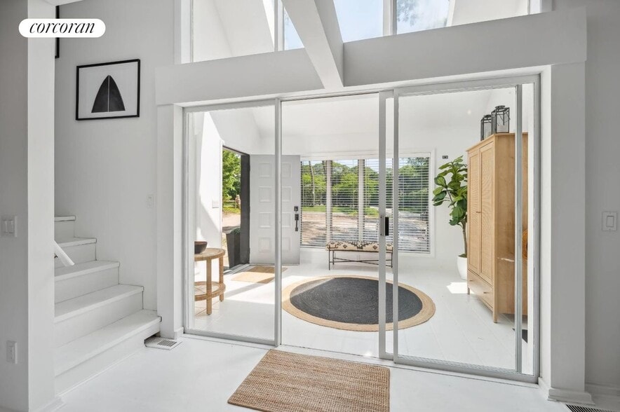 Building Photo - 201 Cove Hollow Rd