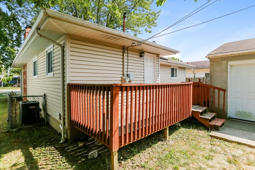 Building Photo - 53 Fernhill Ave