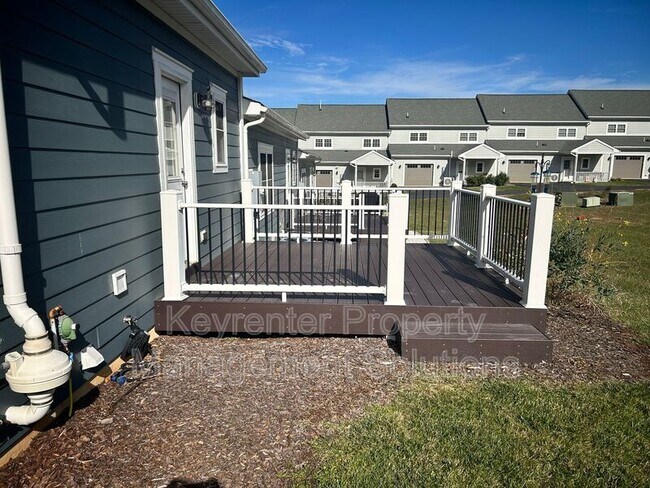 Building Photo - 18 Spring View Dr