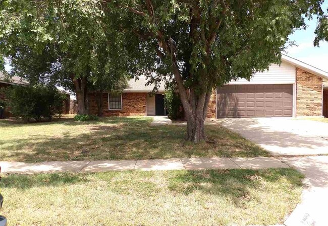 Primary Photo - 5413 NW Sir Brian Ave