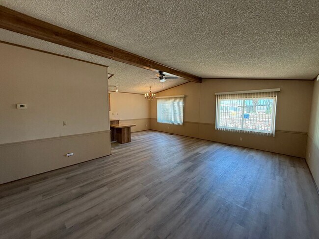 Building Photo - Two Bedroom Double Wide in the Fortuna Foothills!