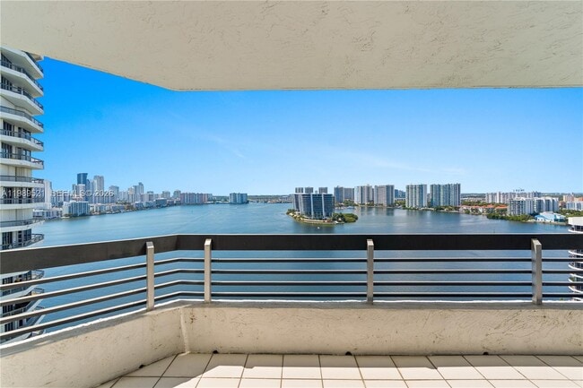 Building Photo - 19101 NE 36th Pl