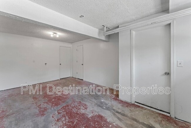 Building Photo - 2902 Eaton St