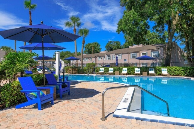 Building Photo - Shoreview at Baldwin Park
