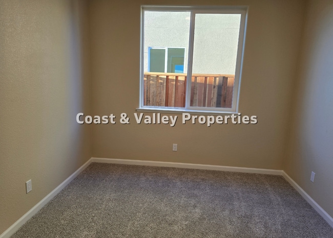 Building Photo - King City Home for RENT!!!