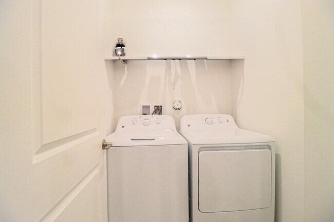 Building Photo - 14518 Crawford Brook Ln