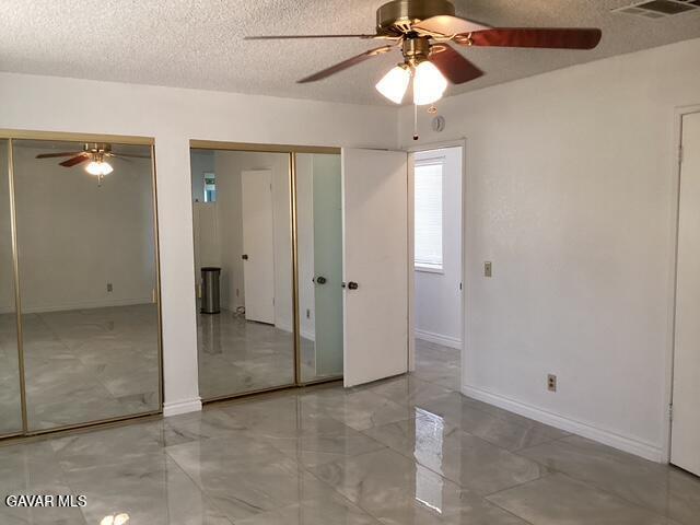 Building Photo - 540 Fairway Dr