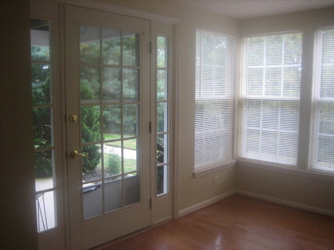 Building Photo - Beautiful 2 bedroom 2 bathroom First Floor Condo in Bel Air