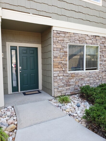 Primary Photo - 5225 White Willow Dr