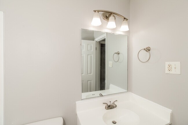 Building Photo - Adorable 3 Bedroom Home in Augusta