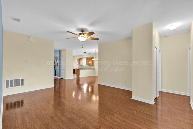 Building Photo - 3677 Serena Ln