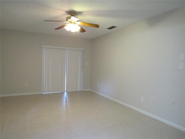 Building Photo - 4023 Paddlewheel Dr