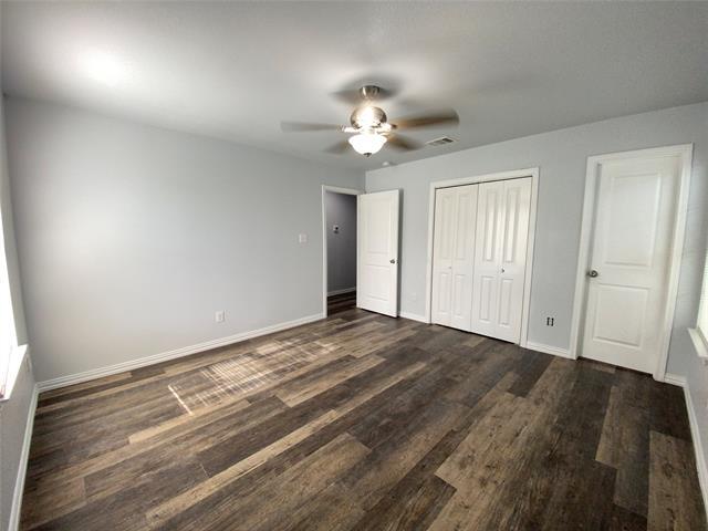 Building Photo - 924 E Annie St