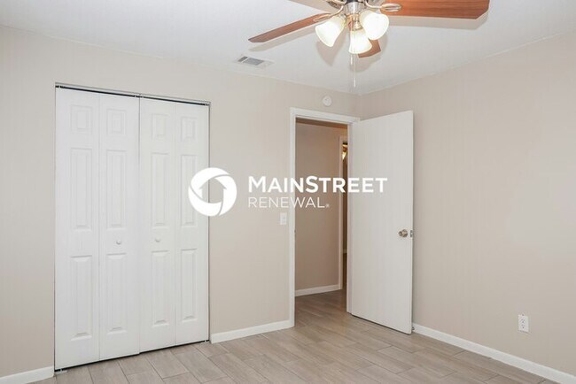 Building Photo - 3 Bedroom Pet-Friendly Home in Melbourne, FL with Main Street Renewal