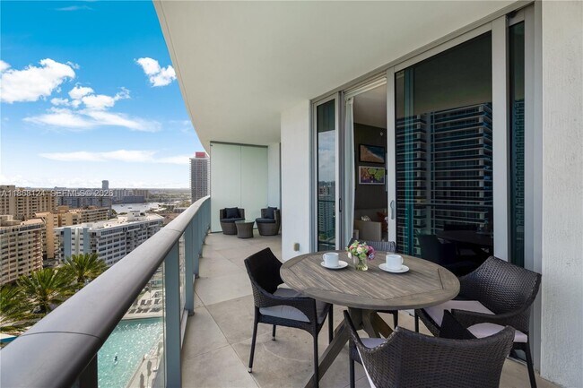 Building Photo - 4111 S Ocean Dr