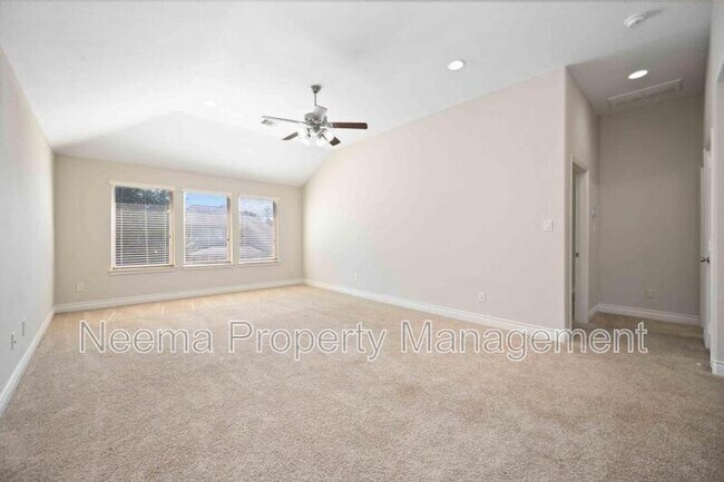 Building Photo - 115 Pine Crest Cir