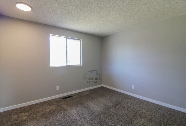 Building Photo - 1602 Swift Blvd