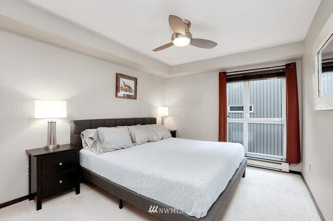 Building Photo - 1Bd/1Ba Seattle Condo