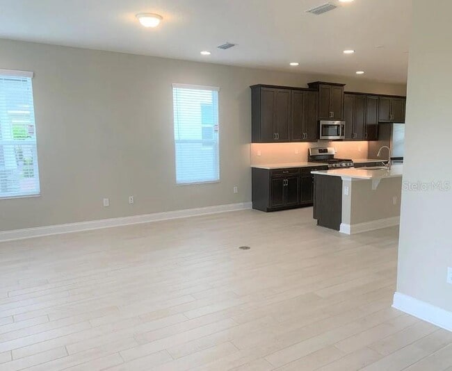Building Photo - 13075 Spring Grove Way