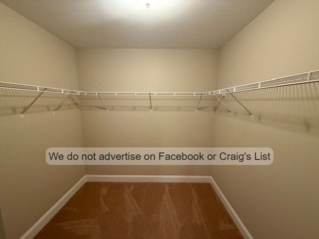 Building Photo - Carolina Lakes- Maplewood Drive