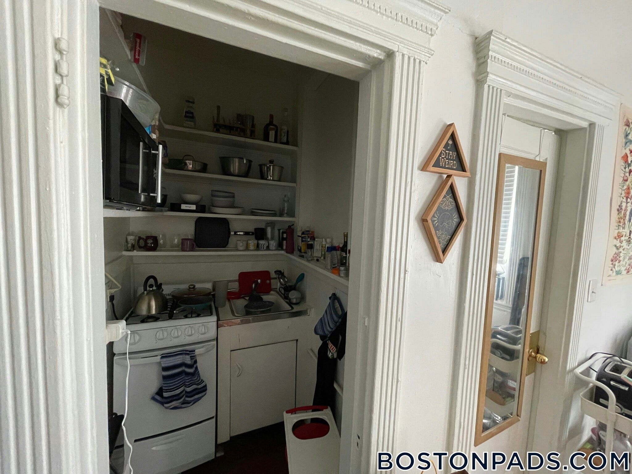 Building Photo - 64 Hemenway St