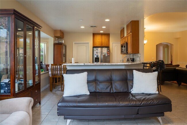 Building Photo - 2955 Marbella Dr