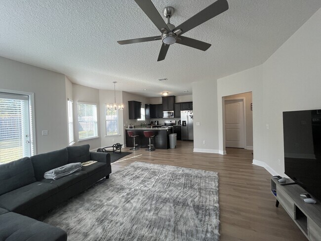 Building Photo - 1211 Grayson Ave