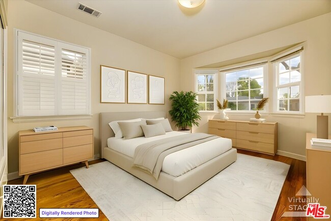 Building Photo - 4721 Ventura Canyon Ave