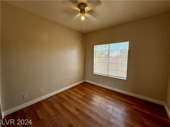 Building Photo - 3BEDROOM CONDO IN 89108