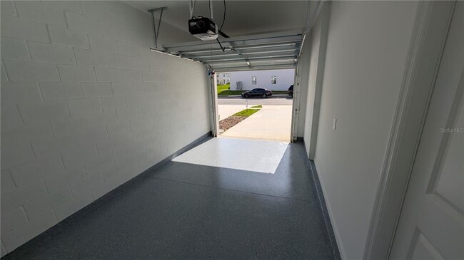 Building Photo - 3094 Chantilly Dr