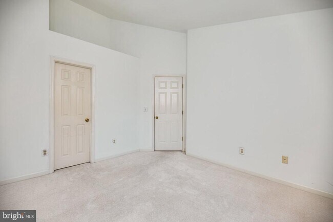 Building Photo - 11485 Carriage Gate Ct