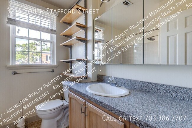 Building Photo - 3234 S Stafford St